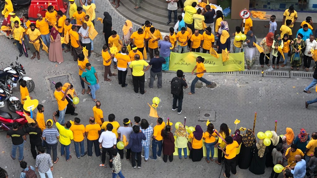 Smile and Let Smile – 19 Years of&nbsp;Words